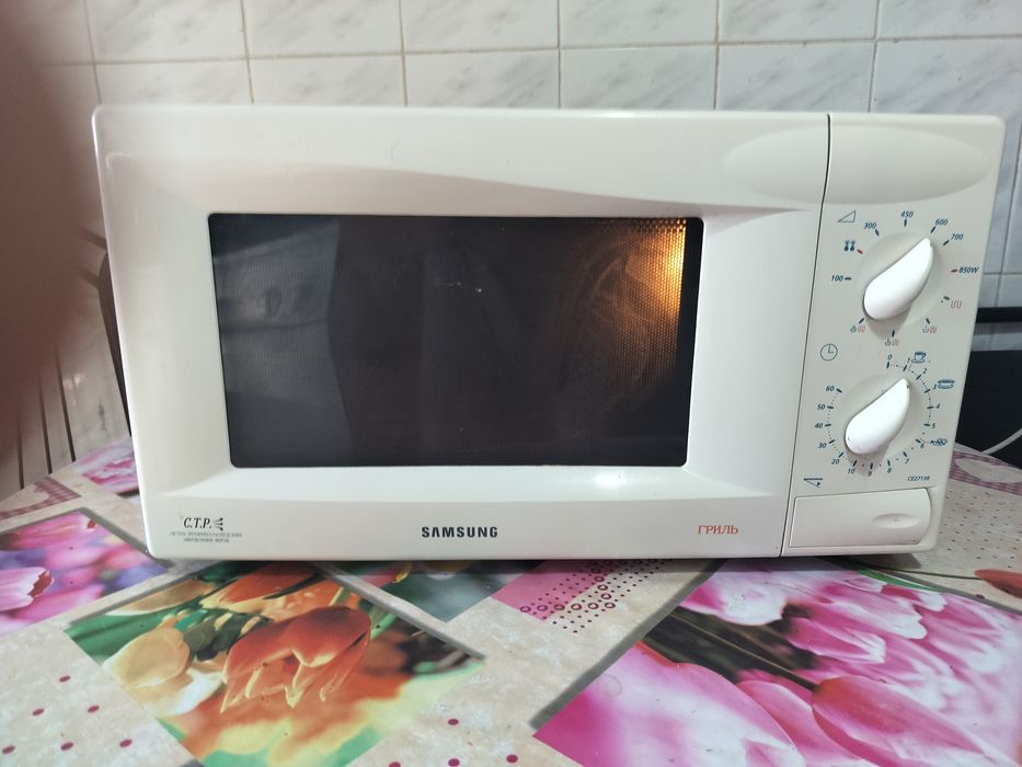 Продам микроволновку б/у  Самсунг