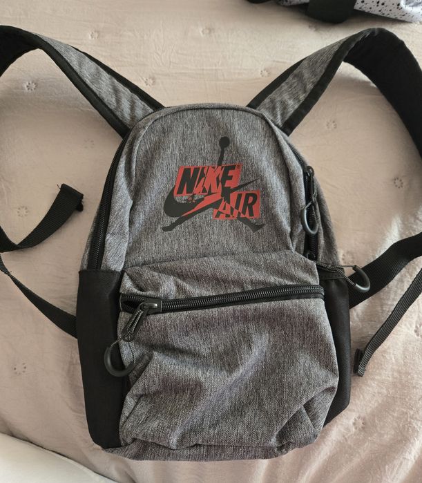 Чанти  Jordan неизползвани