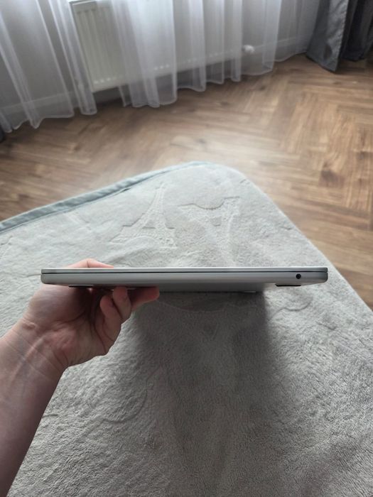 MacBook M2 продам