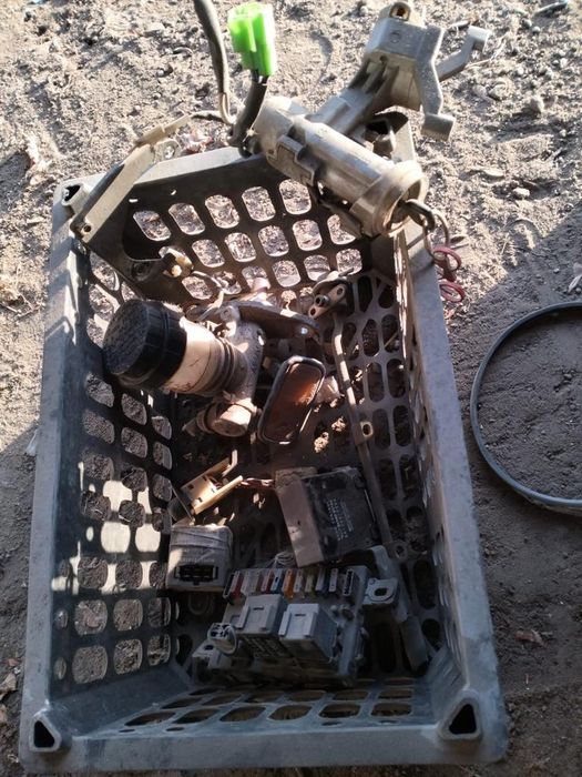 Продам Дайхатсу запчасти