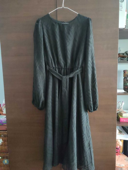 Дамска черна рокля L