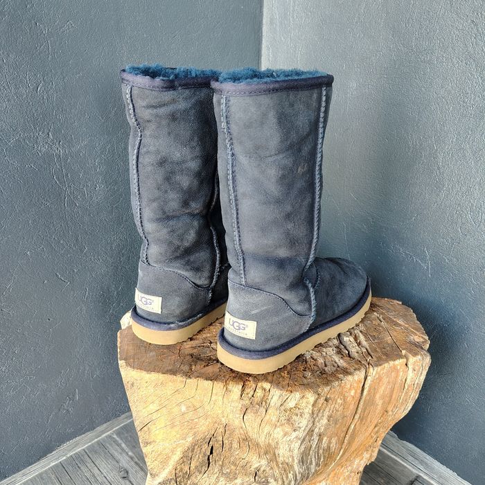 UGG Australia Clasic, cizme damă piele și îmblănite la interior