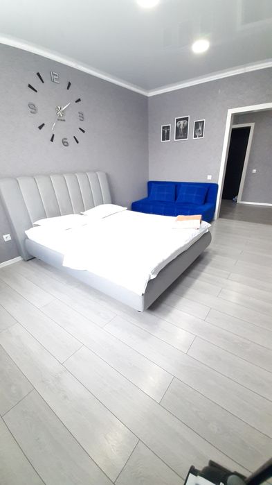 Luxe 1 комн кв, часы_ночь_сутки