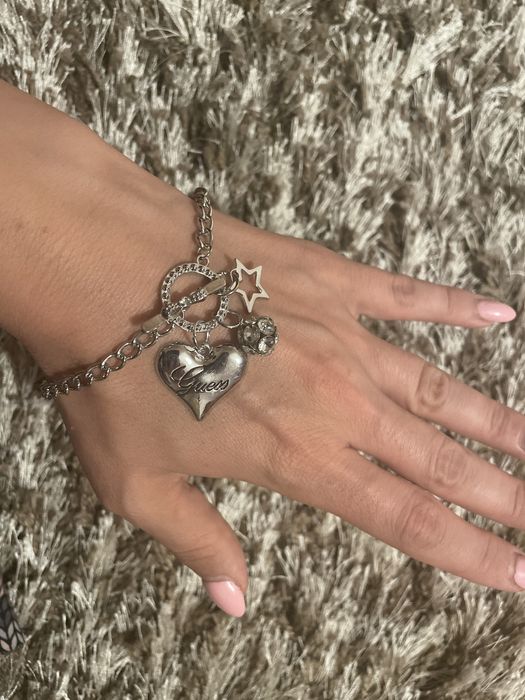 Brățara Guess noua