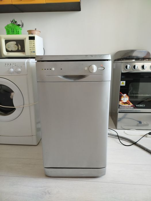 Продам посудомоечная машина indesit