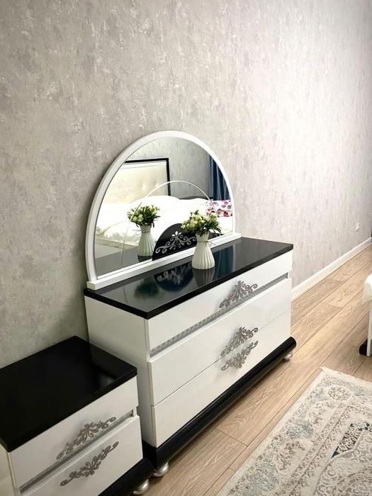 Турецкий мебель черно-белый(серый)