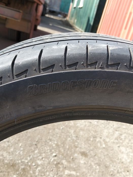 Продам шины летние. Bridgestone Turanza