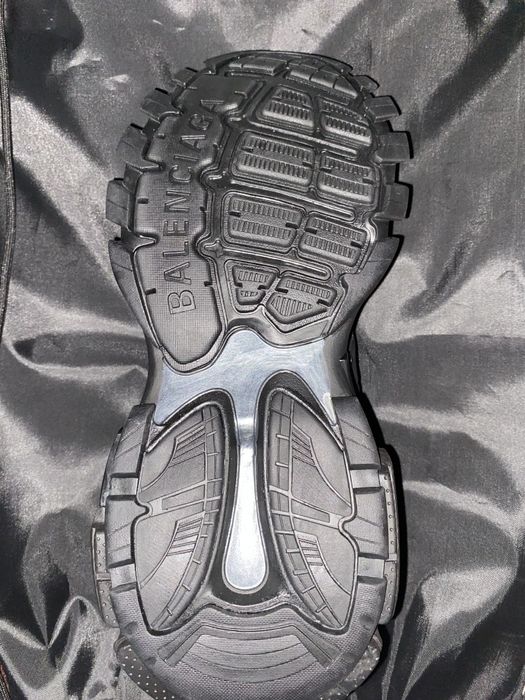 Balenciaga track black 43 full box/ Versace Chain reaction 43 fullbox