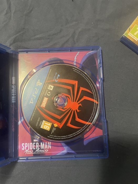 Продавам игри за плейстейшън 4