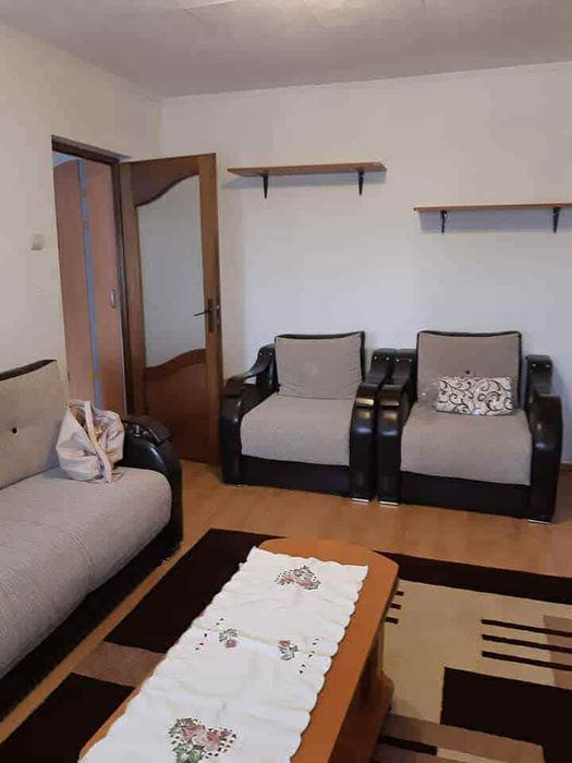 Inchiriez apartament 2 camera 1 Mai