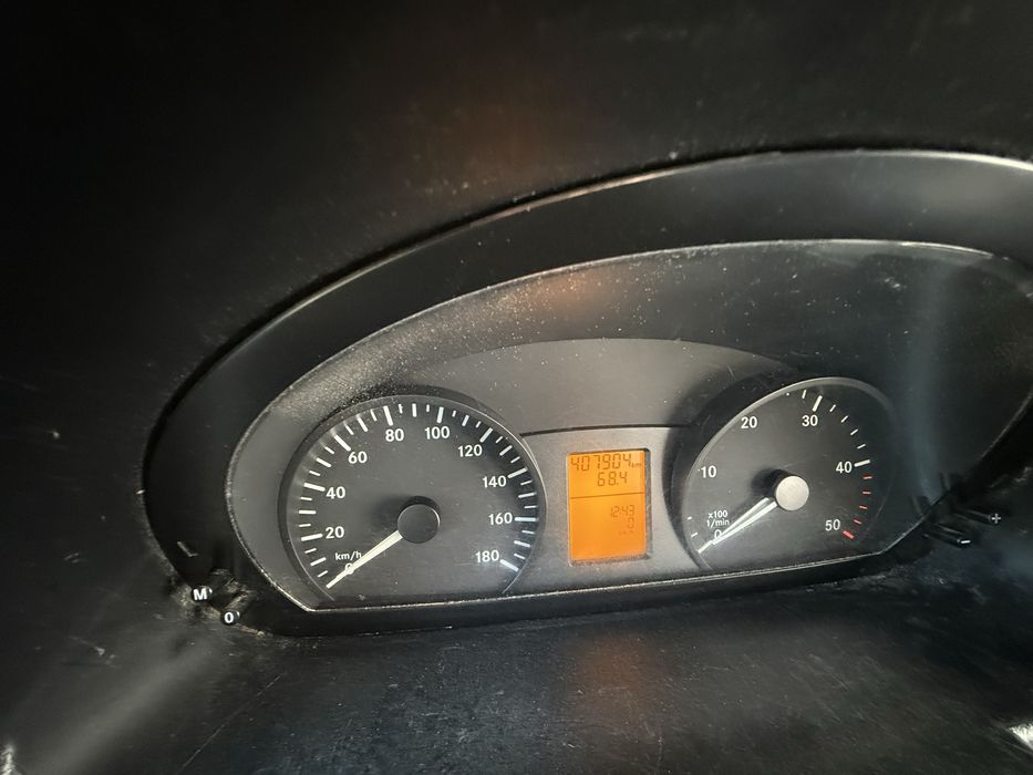 Vand Mercedes Sprinter 5 locuri