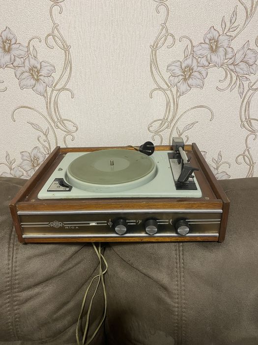 Электрофон Riga.