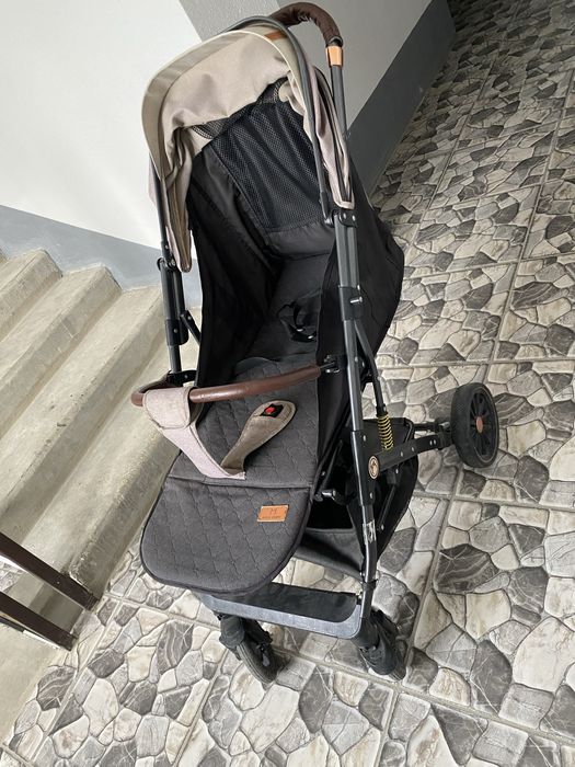 Срочно продам коляску в отличном состоянии