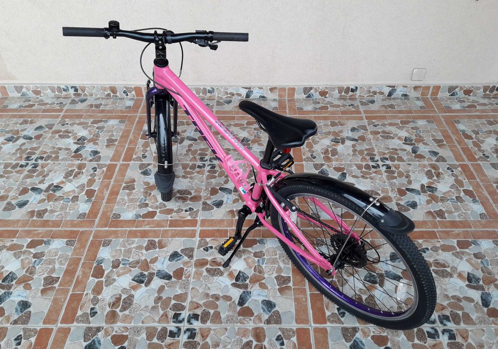 Bicicletă pentru copii Trek Wahoo 24’ MTB, 8 viteze ALUMINIU – roz/mov