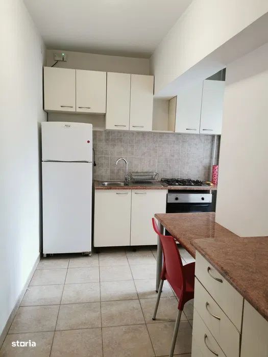 2 camere/langa magazin Unirii/A.C