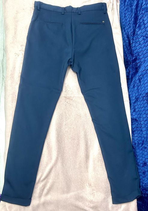 Pantaloni barbati office/casual albastri Zara