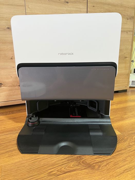 Прахосмукачка робот Roborock S8 MaxV Ultra ЧИСТО НОВА