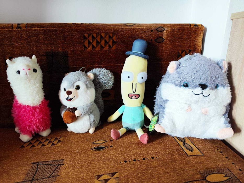 Лот от плюшени играчки