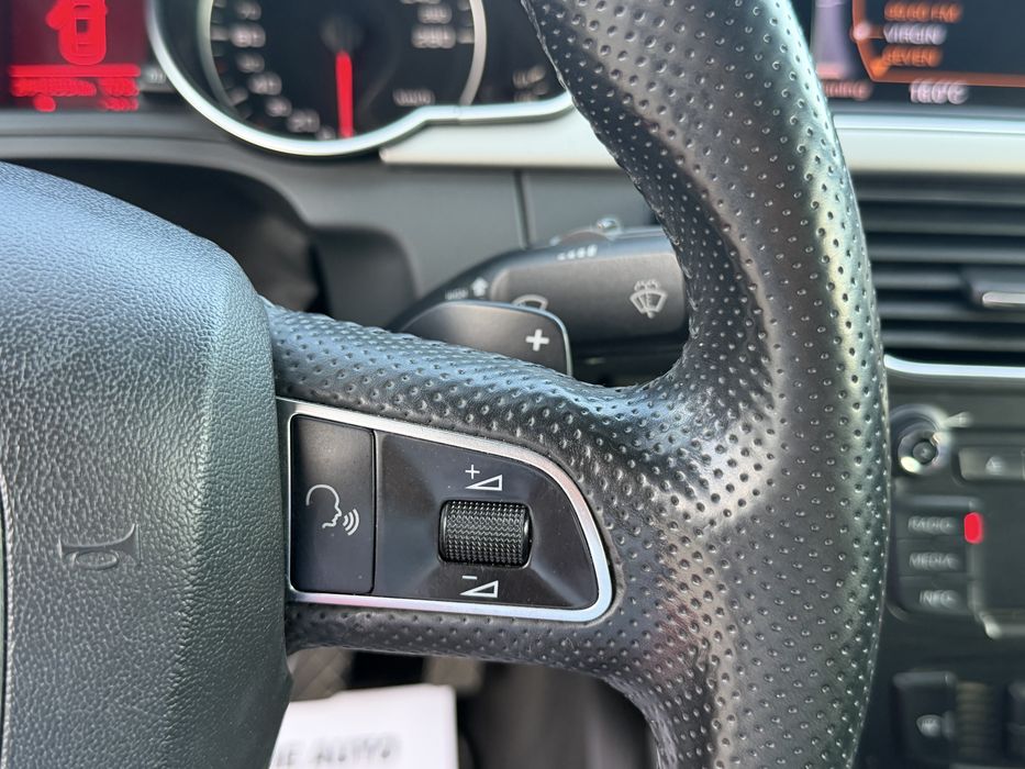 Audi A5 2.7tdi •automat •Sline