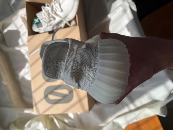 Yeezy 350 Bone V2