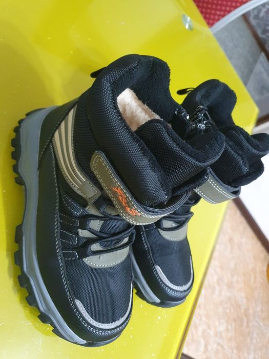 Продам детские сапожки р 31