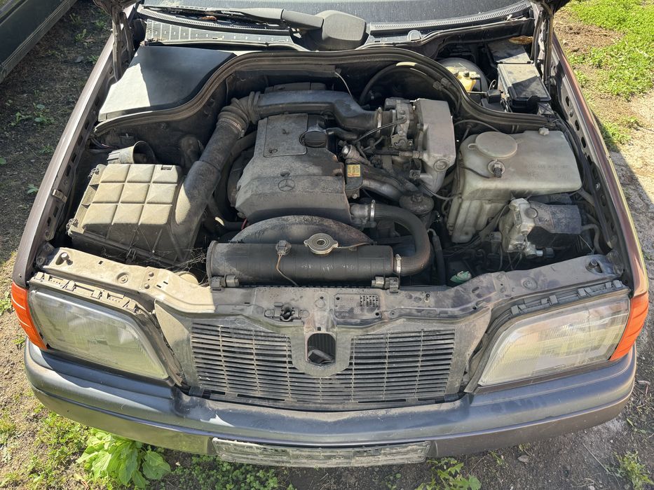 Mercedes benz c180 w202