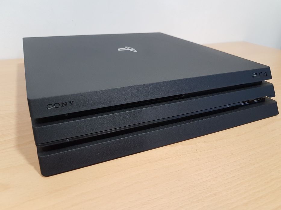 Playstation 4 Pro с Гаранция