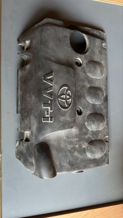 Декор крышка двигателя Toyota