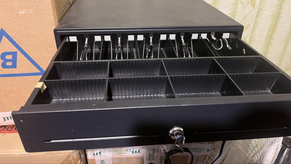 Денежный ящик для кассы и хранения денег