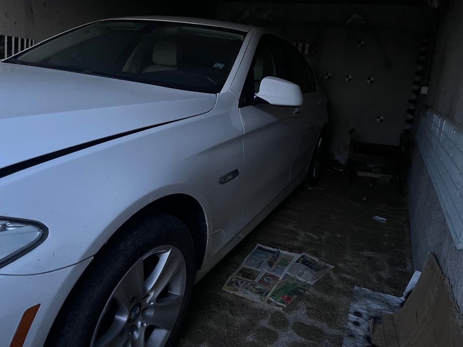 БМВ 535 И бензин