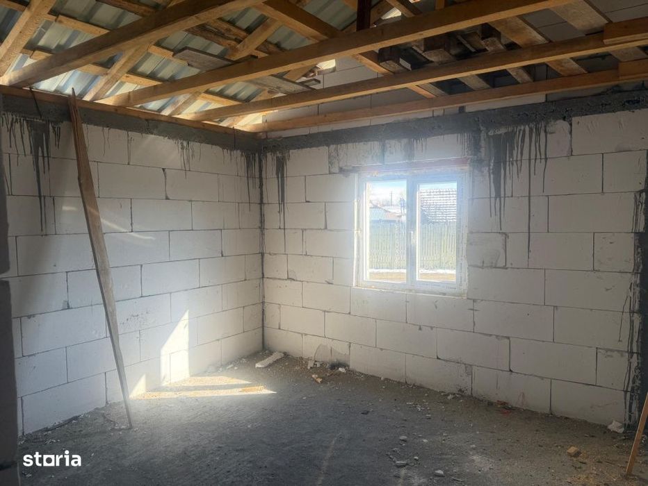 CASA parter, 90 mp utili , teren 560 mp , COSOVENI , POSIBILITATE RATE