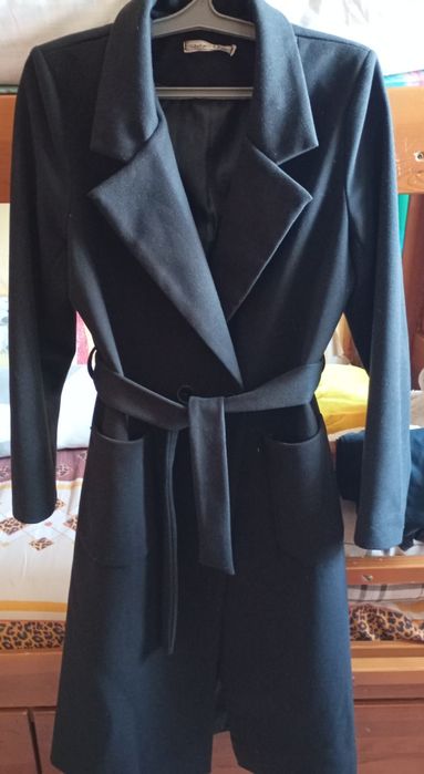 Продам весеннее женское пальто