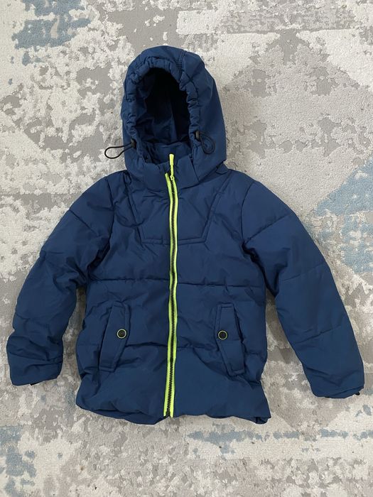 Продам куртки 104-110