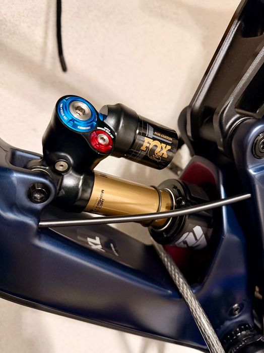 Заден амортисьор Fox Float X2 Factory Kashima 2024