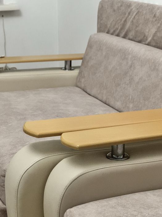 Диван + кресло с подушками