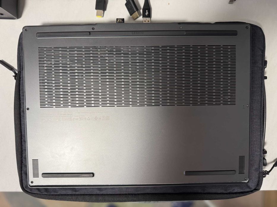 Laptop gaming Lenovo Legion Slim 7 | Ryzen 7 7840HS | 32GB | 2TB | RTX 4060 | Garantie