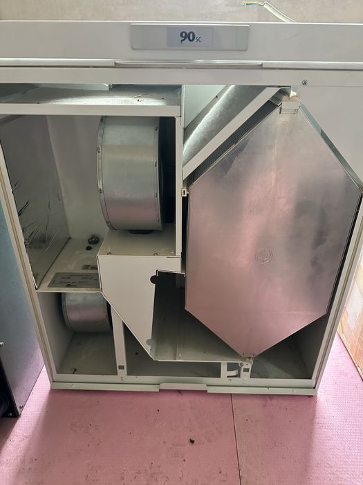 Sistem de ventilatie cu recuperator de caldura Vallox