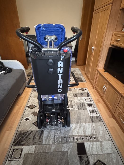 Elevator pentru scari persoane cu dizabilitati