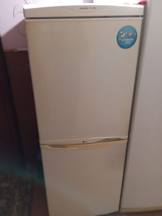 Продам холодильники