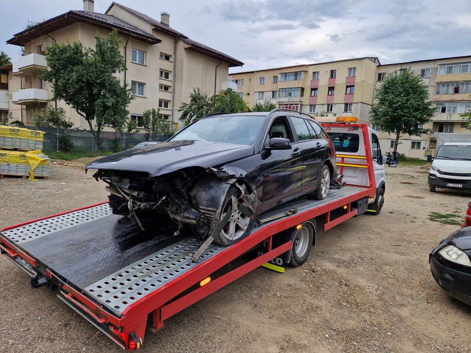 Tractari Auto Roman Avariate Accidente Platforma  24/7 Depanare Auto