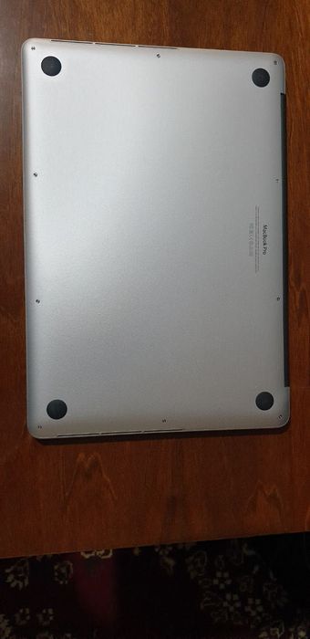 Apple MacBook Pro (Retina, 15-inch, Mid 2014) Core i7, 16GB, 250SSD.