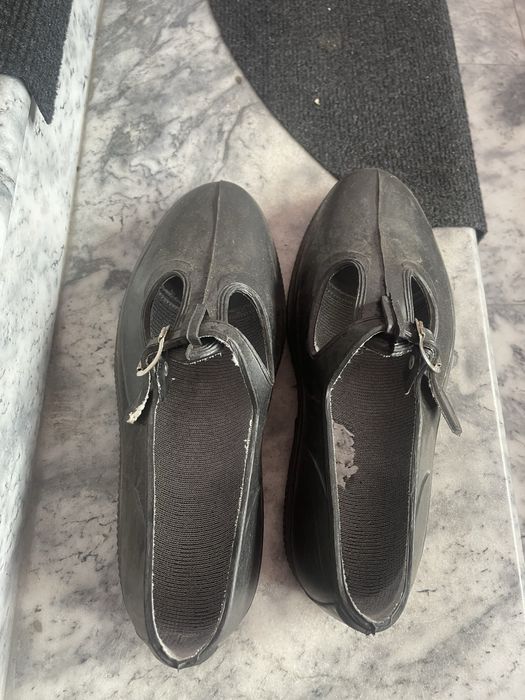 Бабински обувки.