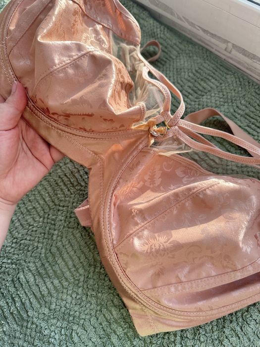 Бюстгалтер больших размеров