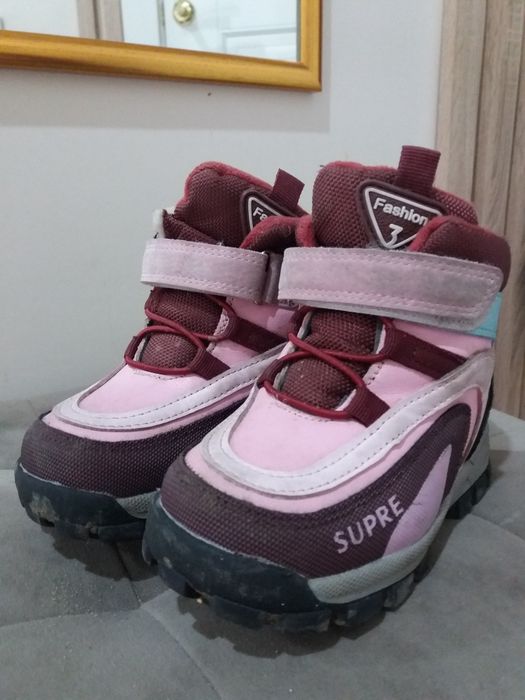 Продам детские зимние сапожки