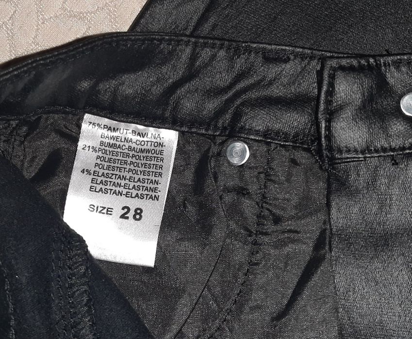 Pantaloni marimea S, noi  cu  etichetă