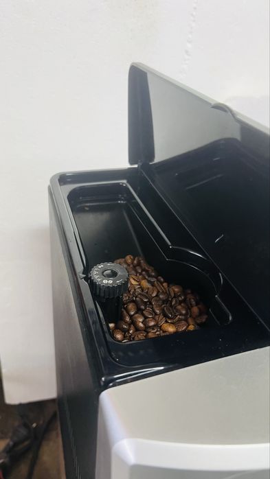 Aparat cafea Delonghi Magnifica
