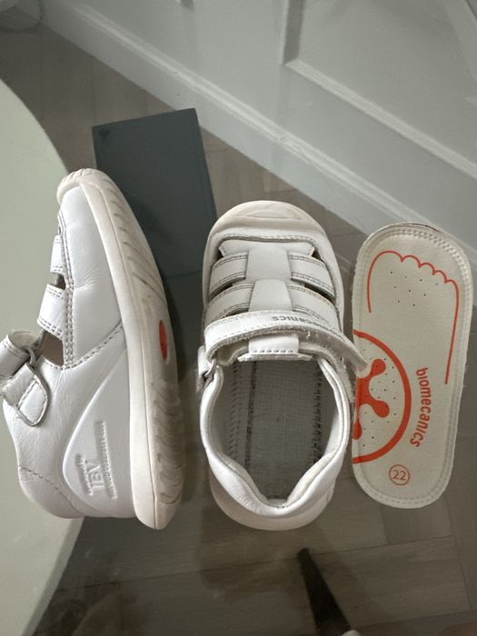 Продам детскую обувь