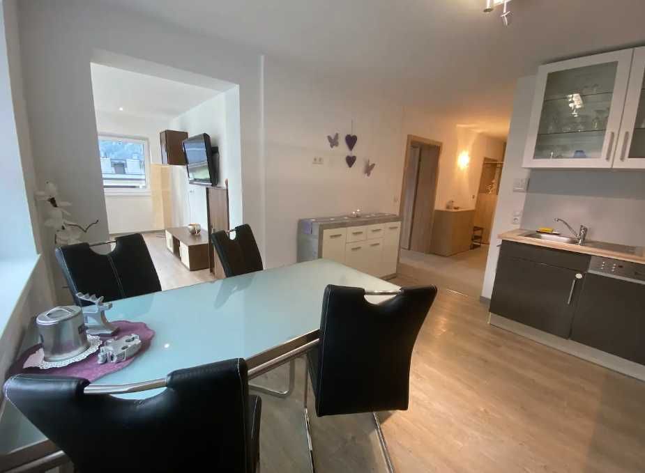 Дава се под наем Тристаен апартамент в Пловдив, Захарна фабрика - 94 кв.м за 433.5 € - Снимка #4