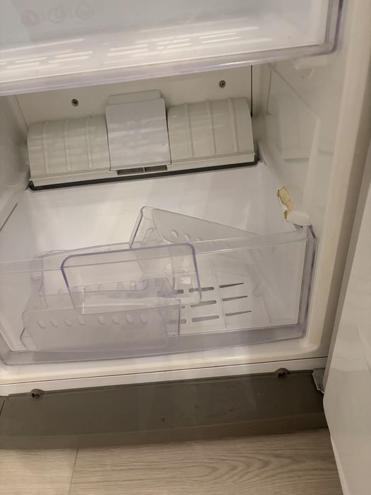 Продается холодильник LG в хорошем состочнии