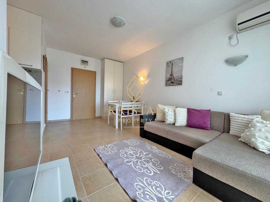 Продава се Двустаен апартамент в к.к. Слънчев бряг - 50 кв.м за 1490 €/кв.м - Снимка #1